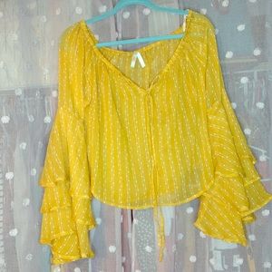 Off the shoulder top size L